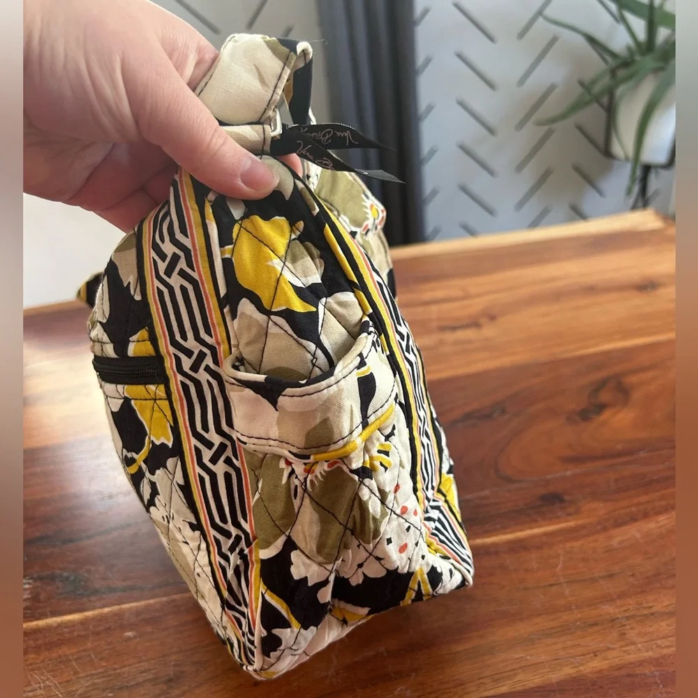 Vera Bradley cross body bag medium dogwood printed spring retired print - Picture 9 of 10
